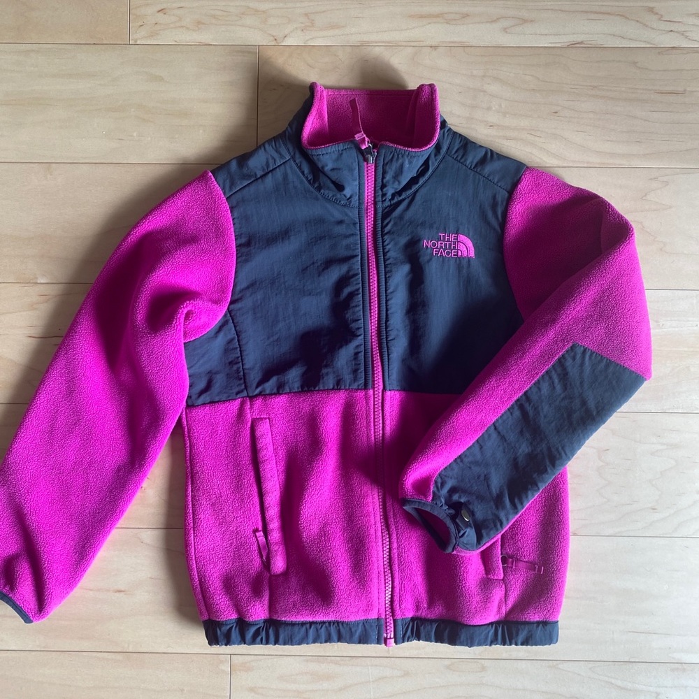 Girls North Face Denali Jacket. Magenta& Dark Grey